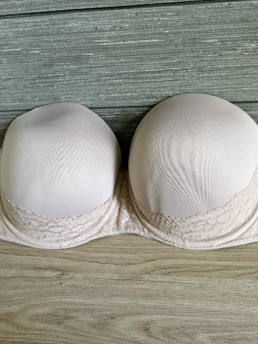 Torrid 46C Bra Beige Push-Up Strapless Lace Trim Underwire No Straps Included